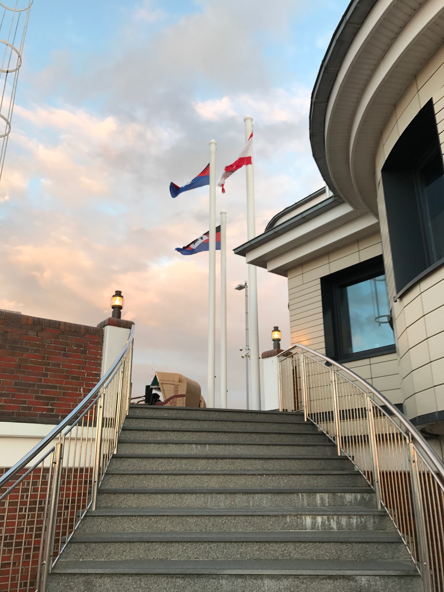 PIER Norddeich bei Abendstimmung